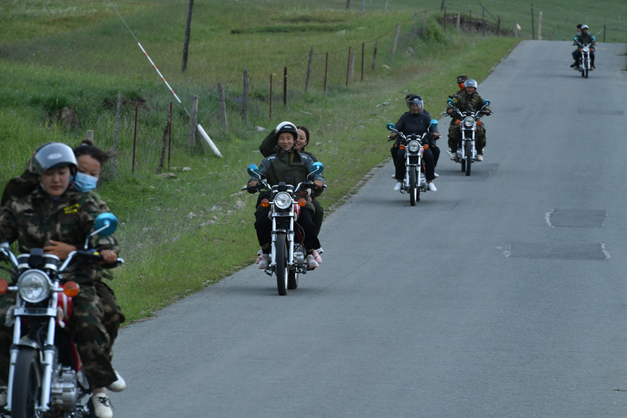 【顯影中國】生態(tài)管護(hù)&ldquo;娘子軍&rdquo; 這群小姐姐真颯！