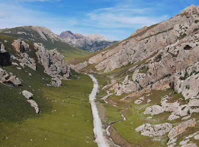 【&ldquo;飛閱&rdquo;中國】戳這里！領(lǐng)略秋日天峻溝的奇美壯麗